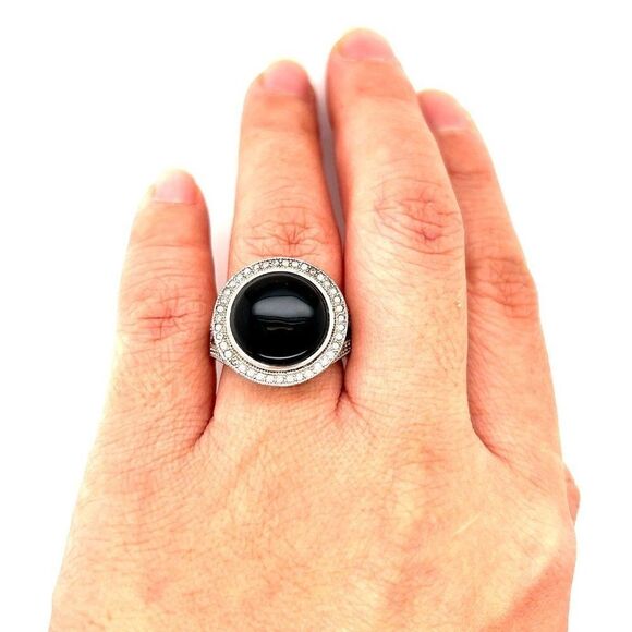 925 Black Stone Surrounding White Stones Ring - Picture 6 of 7